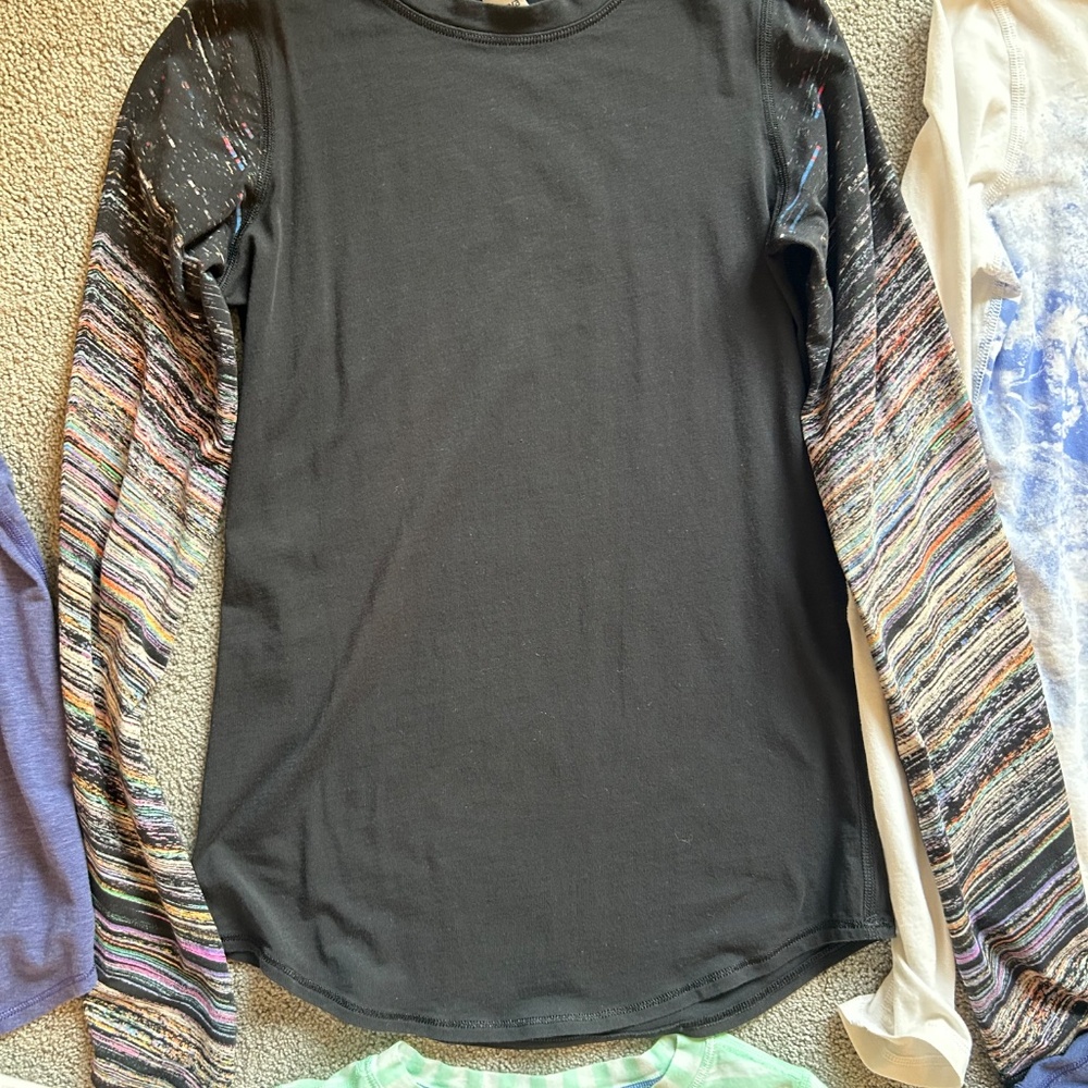 Eight Ivivva pima cotton tees size 10 - Picture 8 of 9